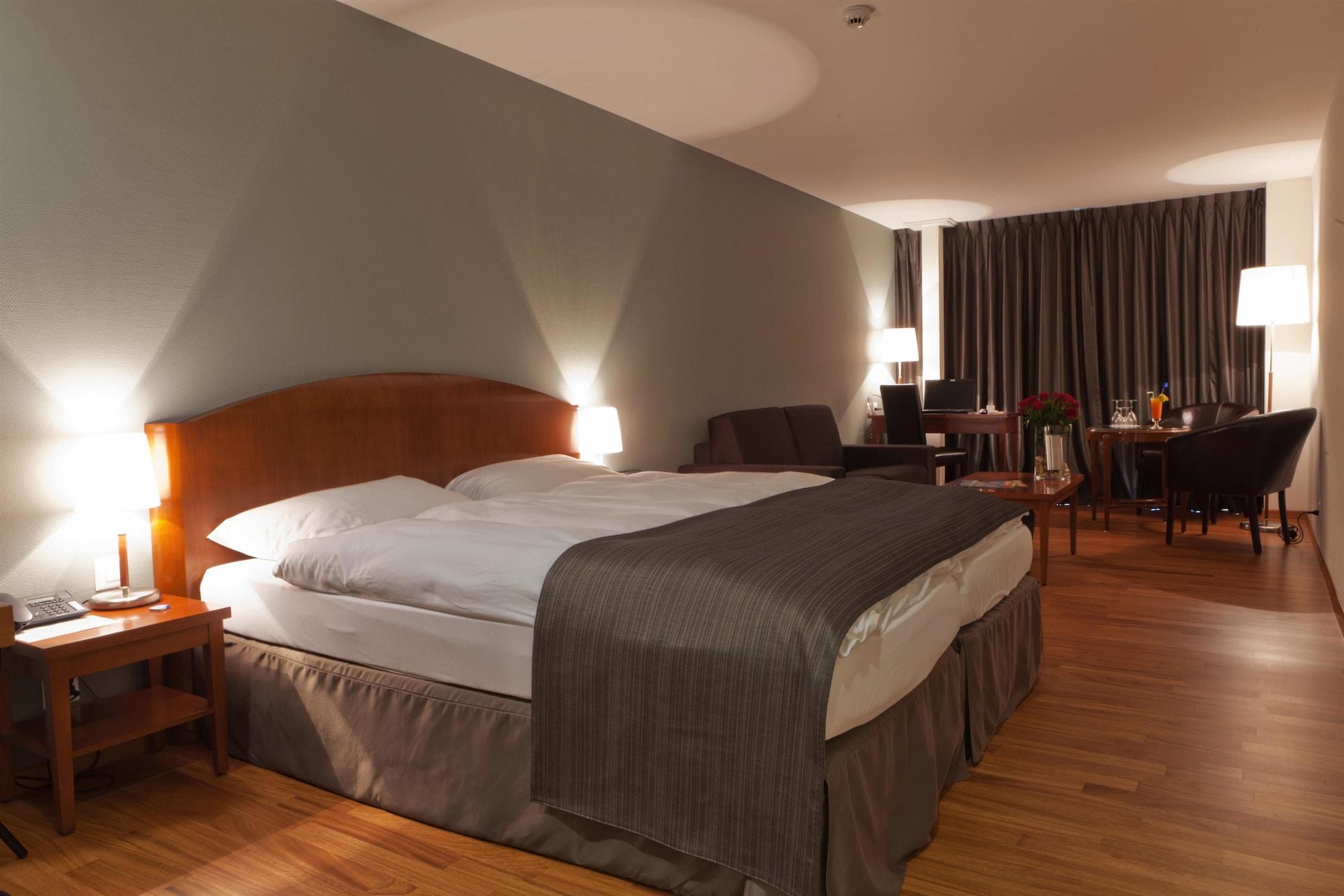 Hotel Rallye & Entrees Aux Bains De La Gruyere Булле Экстерьер фото