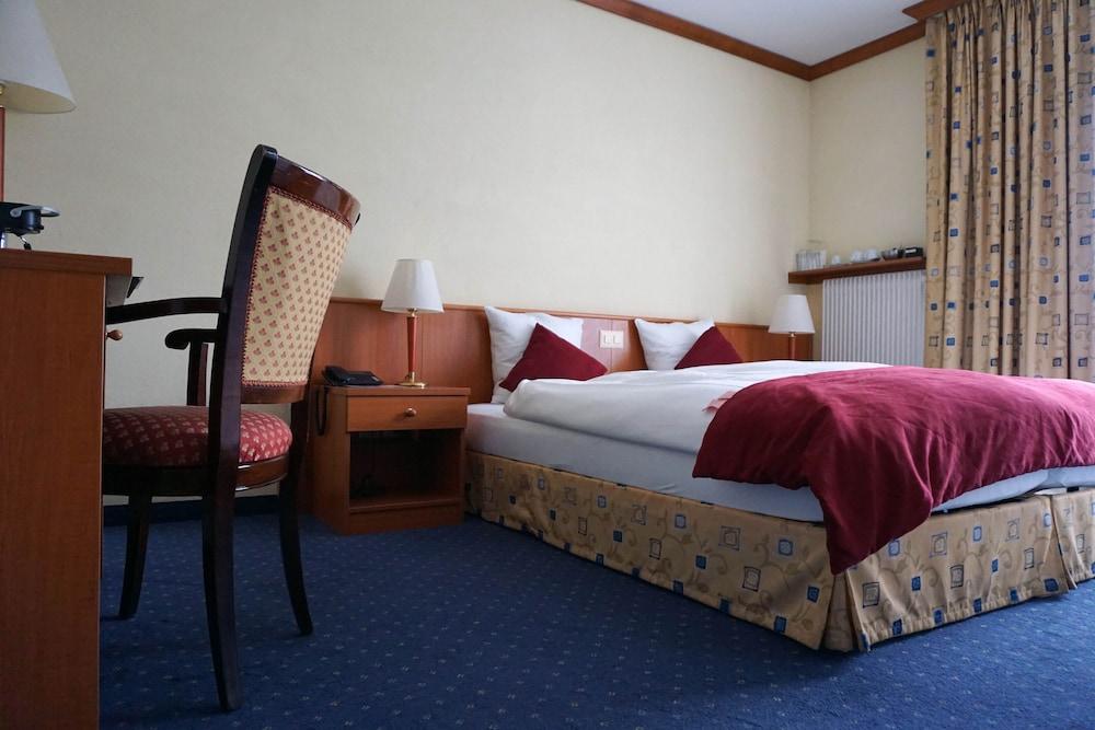 Hotel Rallye & Entrees Aux Bains De La Gruyere Булле Экстерьер фото